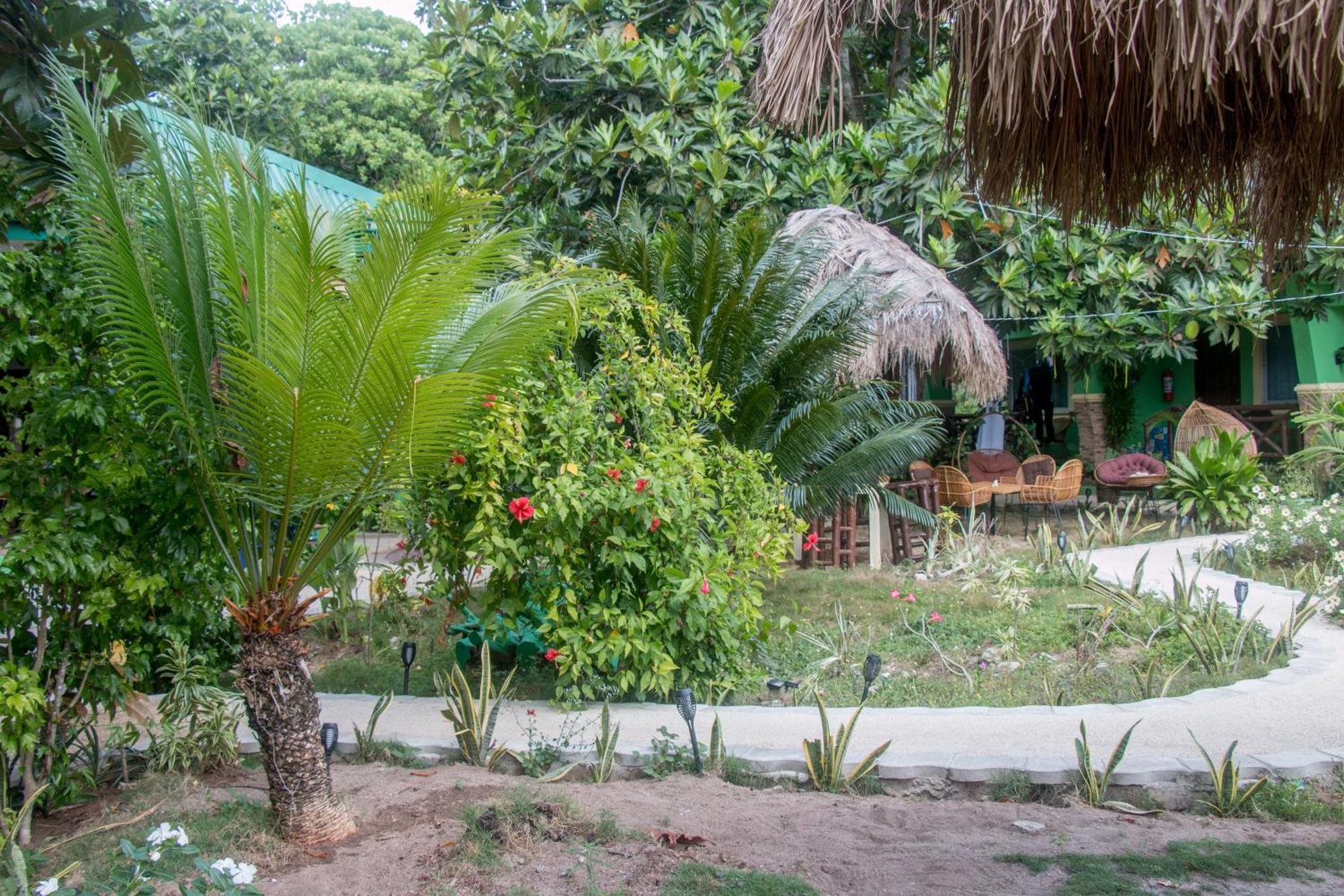 Moonlight Resort Đảo Malapascua Ngoại thất bức ảnh